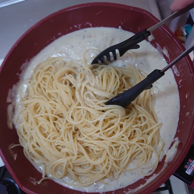 仕上げパスタ投入