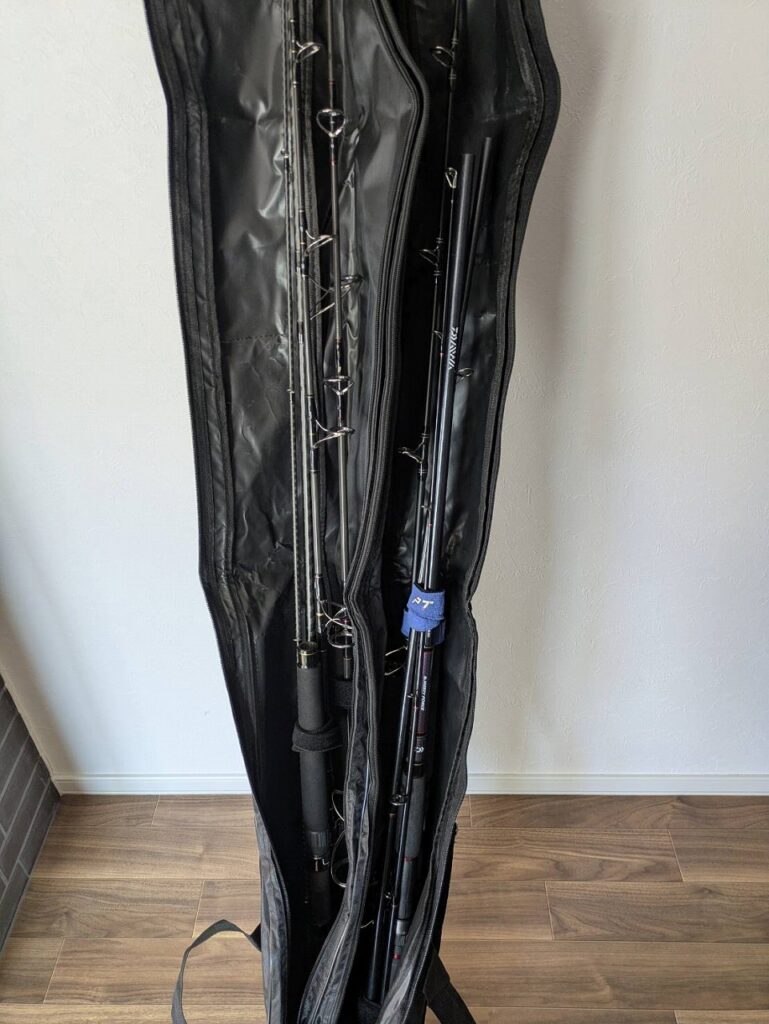 Gran Walkerロッドケースにロッドを収納した様子。