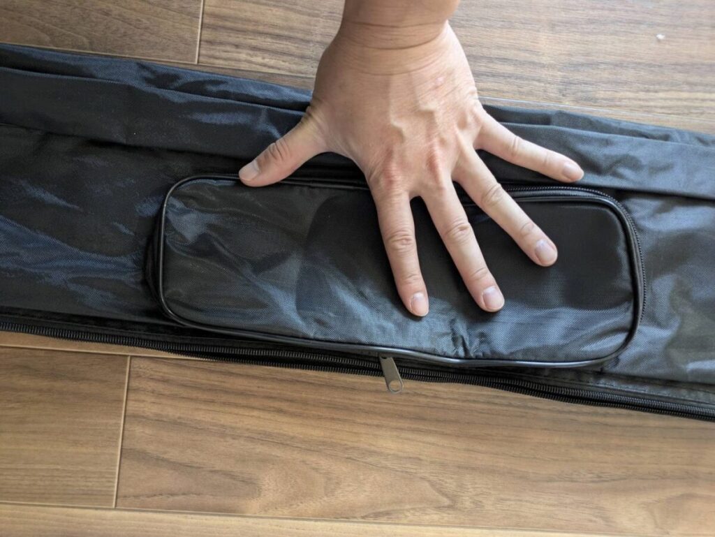 Gran Walkerロッドケースのサイドポケット
30センチ程度