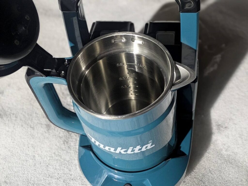 ケトルに残ったお湯の残り