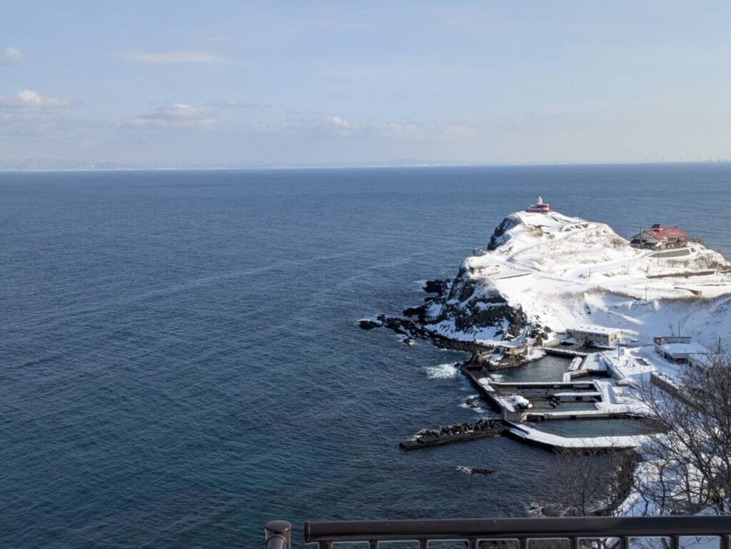小樽のニシン御殿と海