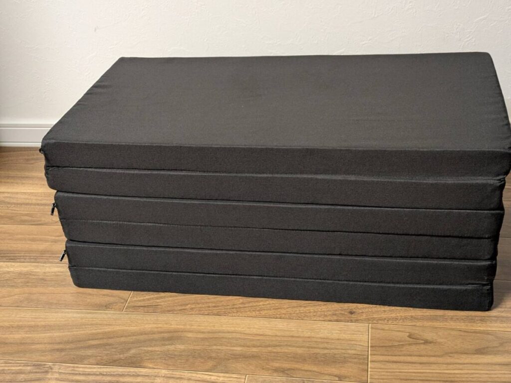 ６つに畳んだマットレス